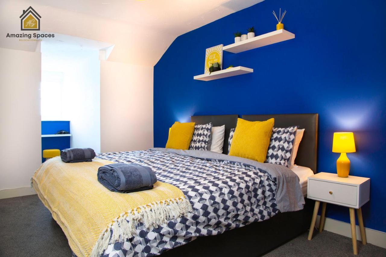Large Unique 2 Bedroom Duplex Apartment With Private Parking & Free Wifi - Vat Qualifying By Amazing Spaces Relocations Ltd Уоррингтон Экстерьер фото