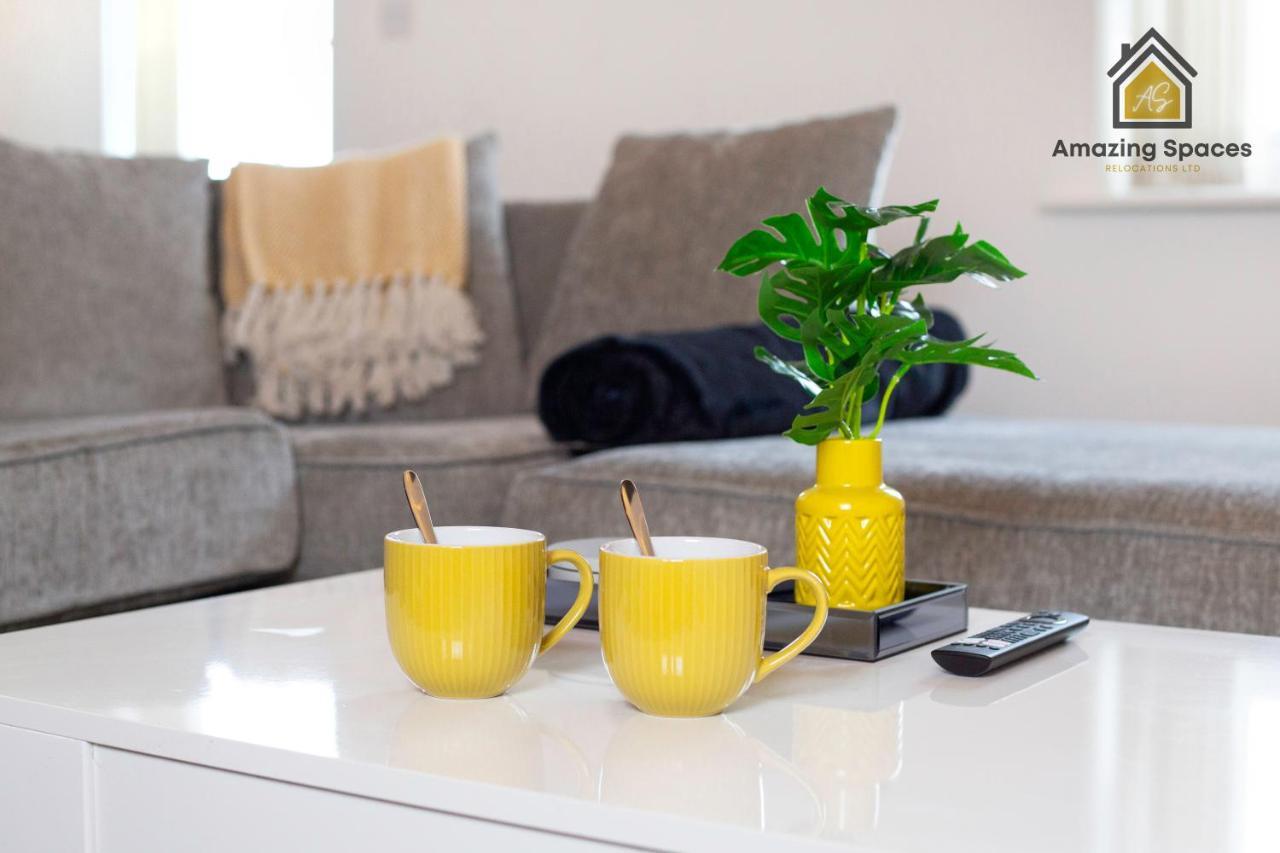 Large Unique 2 Bedroom Duplex Apartment With Private Parking & Free Wifi - Vat Qualifying By Amazing Spaces Relocations Ltd Уоррингтон Экстерьер фото