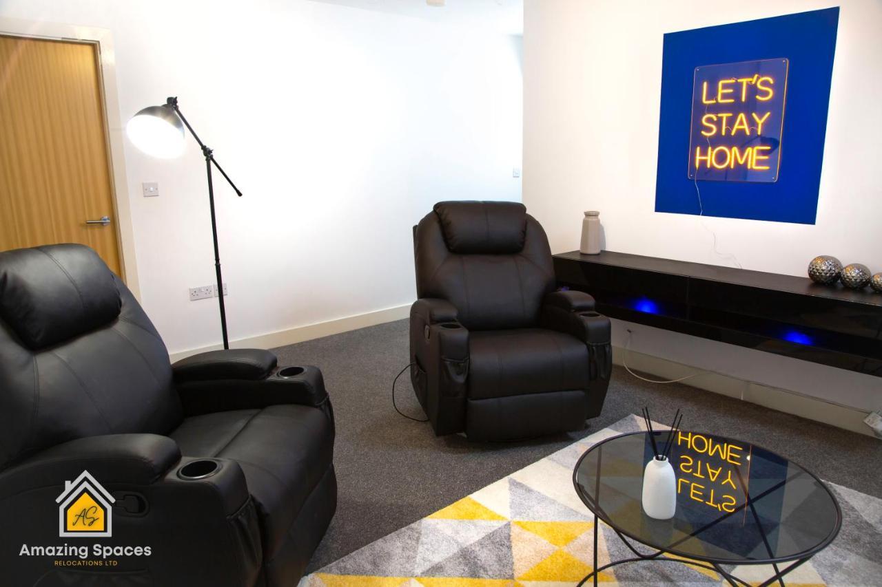Large Unique 2 Bedroom Duplex Apartment With Private Parking & Free Wifi - Vat Qualifying By Amazing Spaces Relocations Ltd Уоррингтон Экстерьер фото